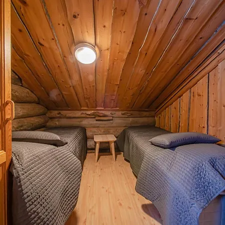 Levillas Martinmutka A & B بيت للعطل